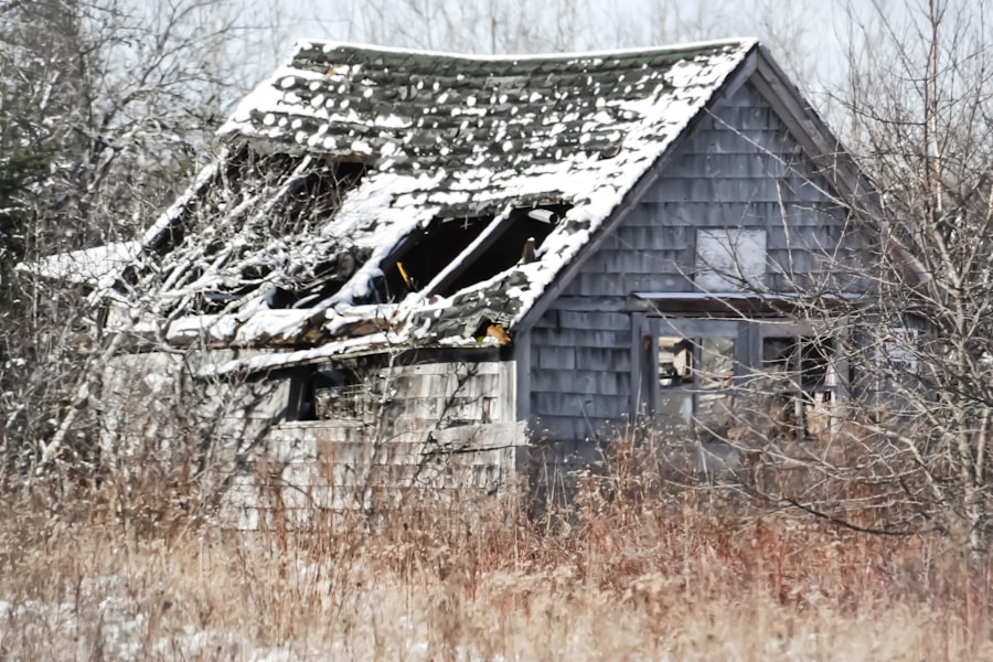 Emergency Home Repair Financing: Short-Term Options and Risks 2 Photo Emergency Home Repair Financing