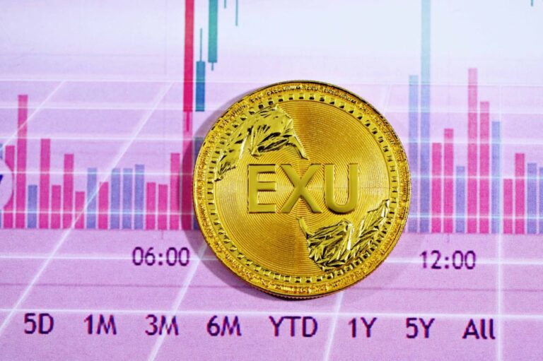 low-cost index funds vs ETFs