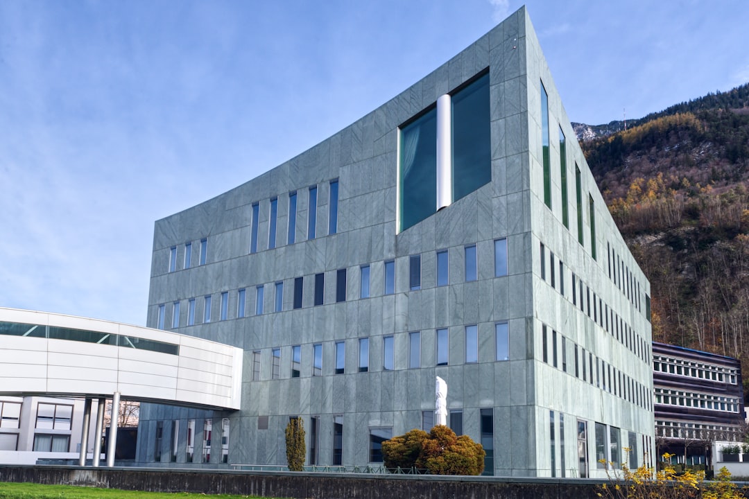 Real Estate Investing Tips for Budgets Under $10K