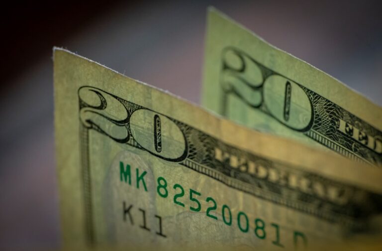 Photo Dollar-Cost Averaging