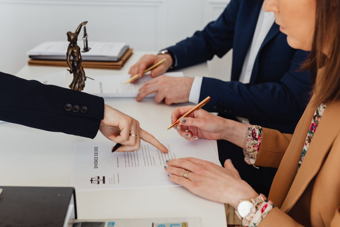 How to Choose a Financial Advisor After Divorce: A Fresh-Start Checklist